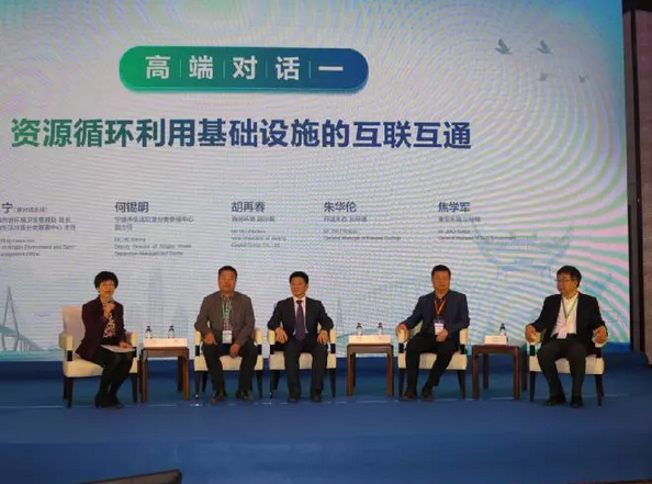 1541989812857200.png blob.png